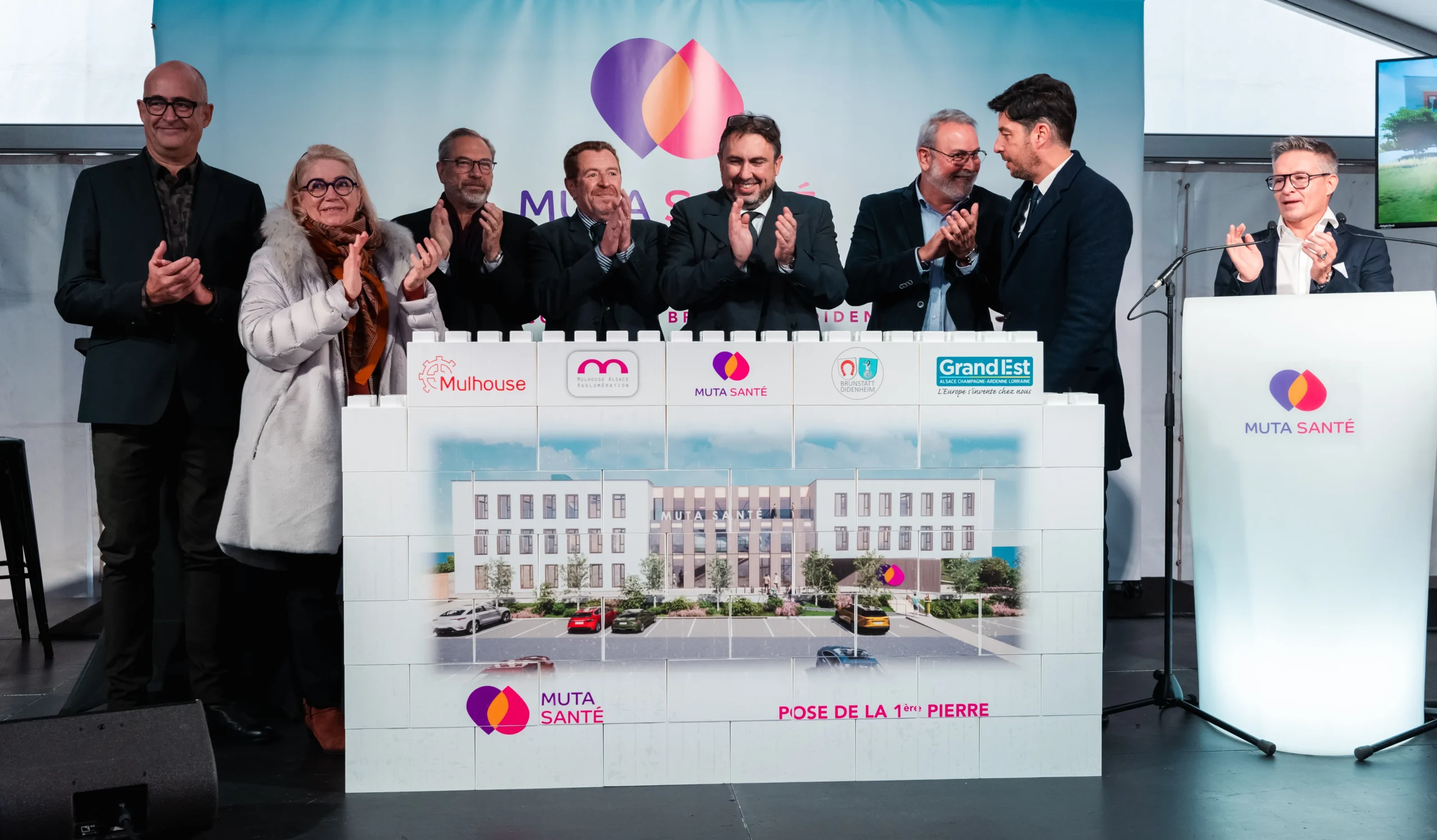 Cérémonie des vœux Mulhouse discours de direction dans une salle industrielle reconvertie INNOV'events