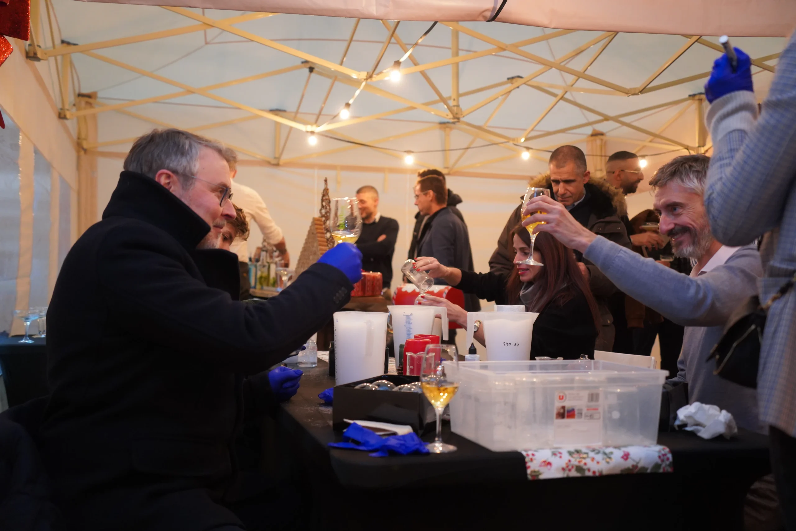 Animation oenologie Pau soirée départ groupe dégustant vins Jurançon INNOV'events
