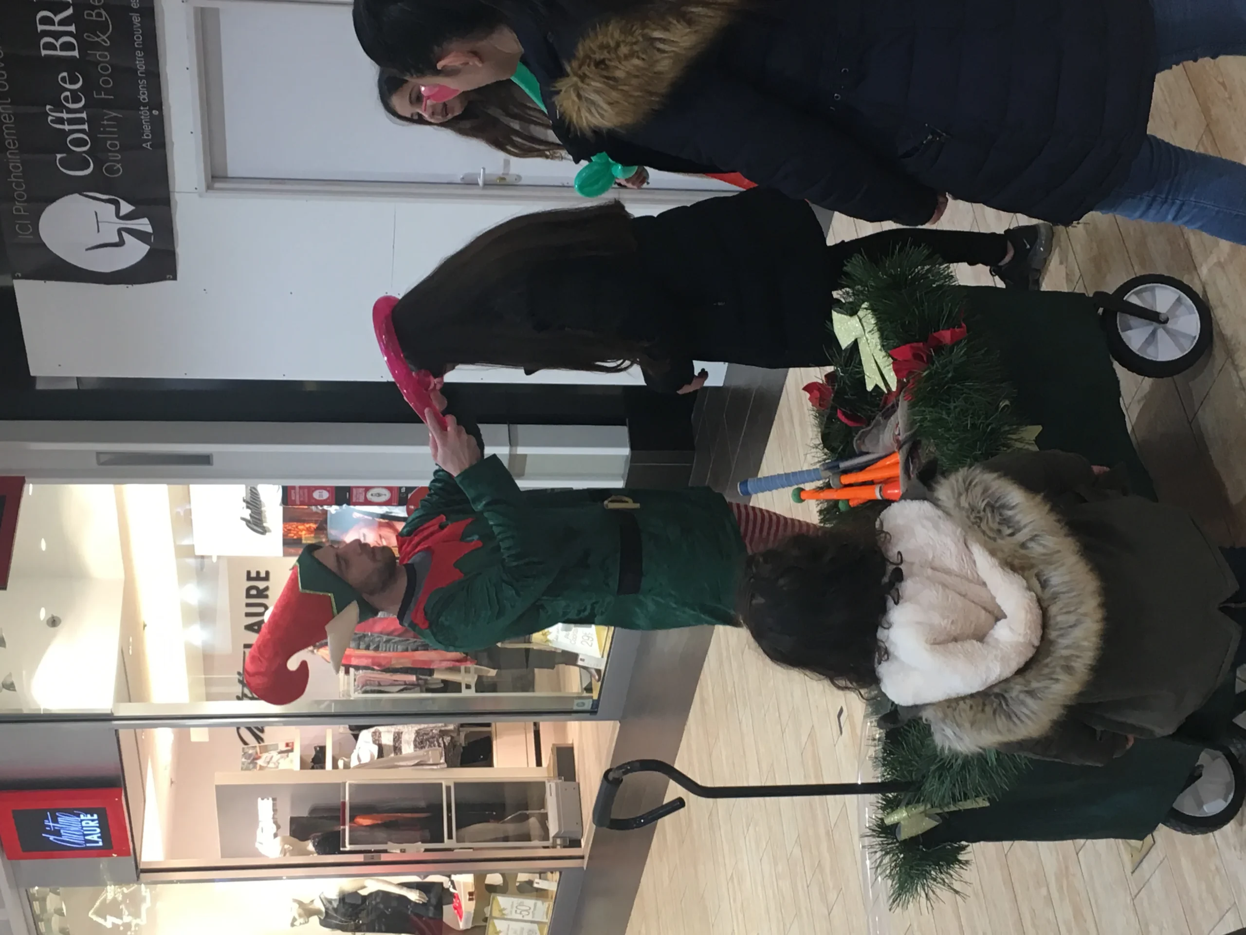 Rallye urbain Versailles quartier Saint-Louis participants en groupe INNOV'events