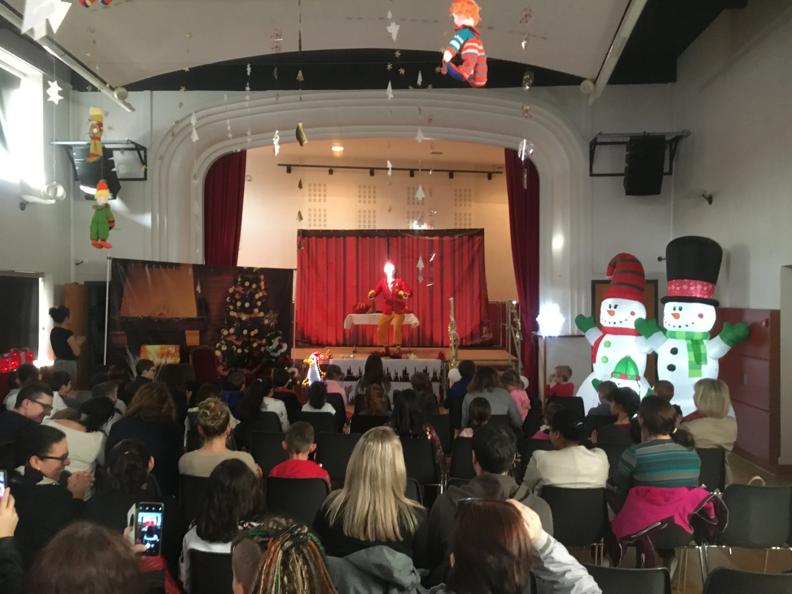 Animations enfants Guadeloupe jeux gonflables pelouse tropicale INNOV'events