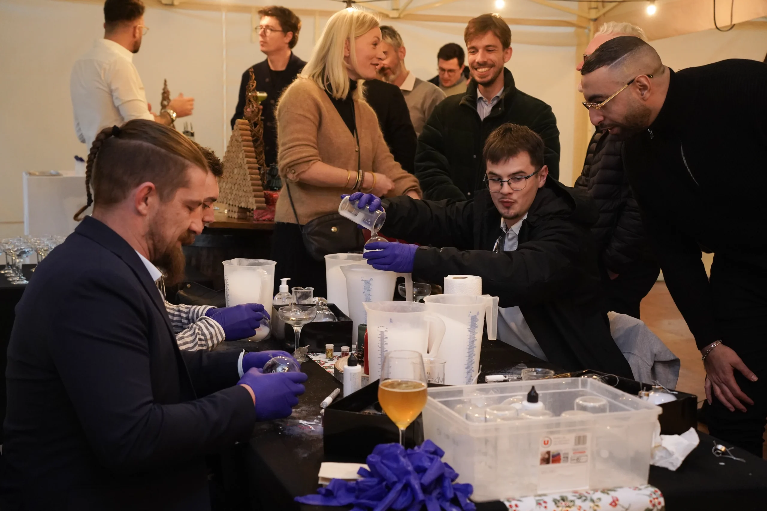 Atelier création de parfum pour entreprise d'entreprise à Versailles — INNOV'events