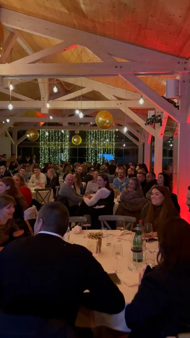 Format mixte arbre de Noël Nancy espace enfants et adultes en salle INNOV'events