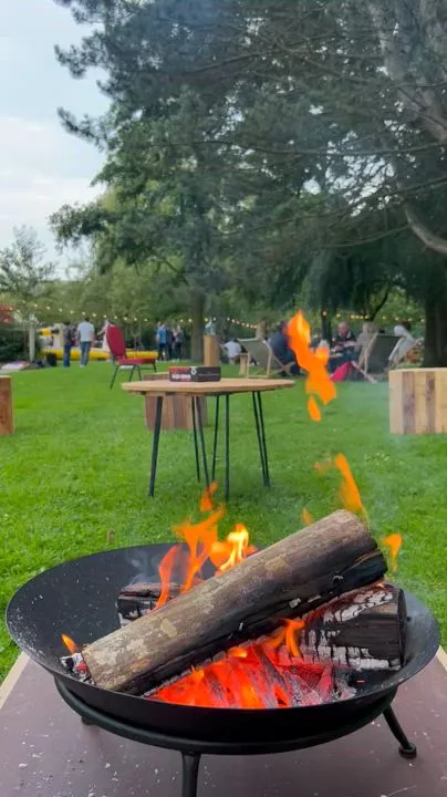 Garden Party Rennes groupes sous chapiteau blanc parc breton soirée INNOV'events