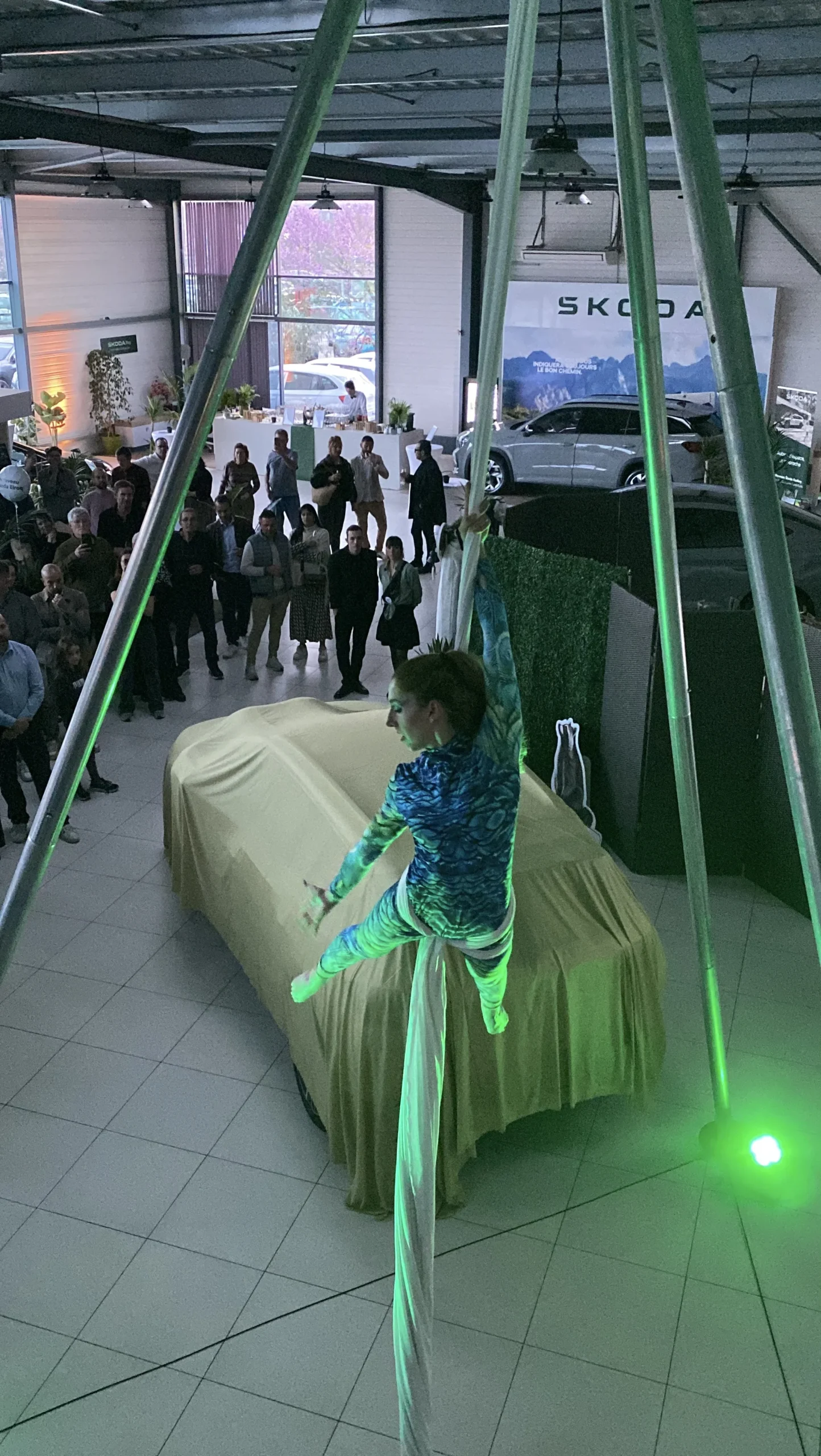 Lieu événementiel lancement de produit Tours château Touraine vue jardin INNOV'events