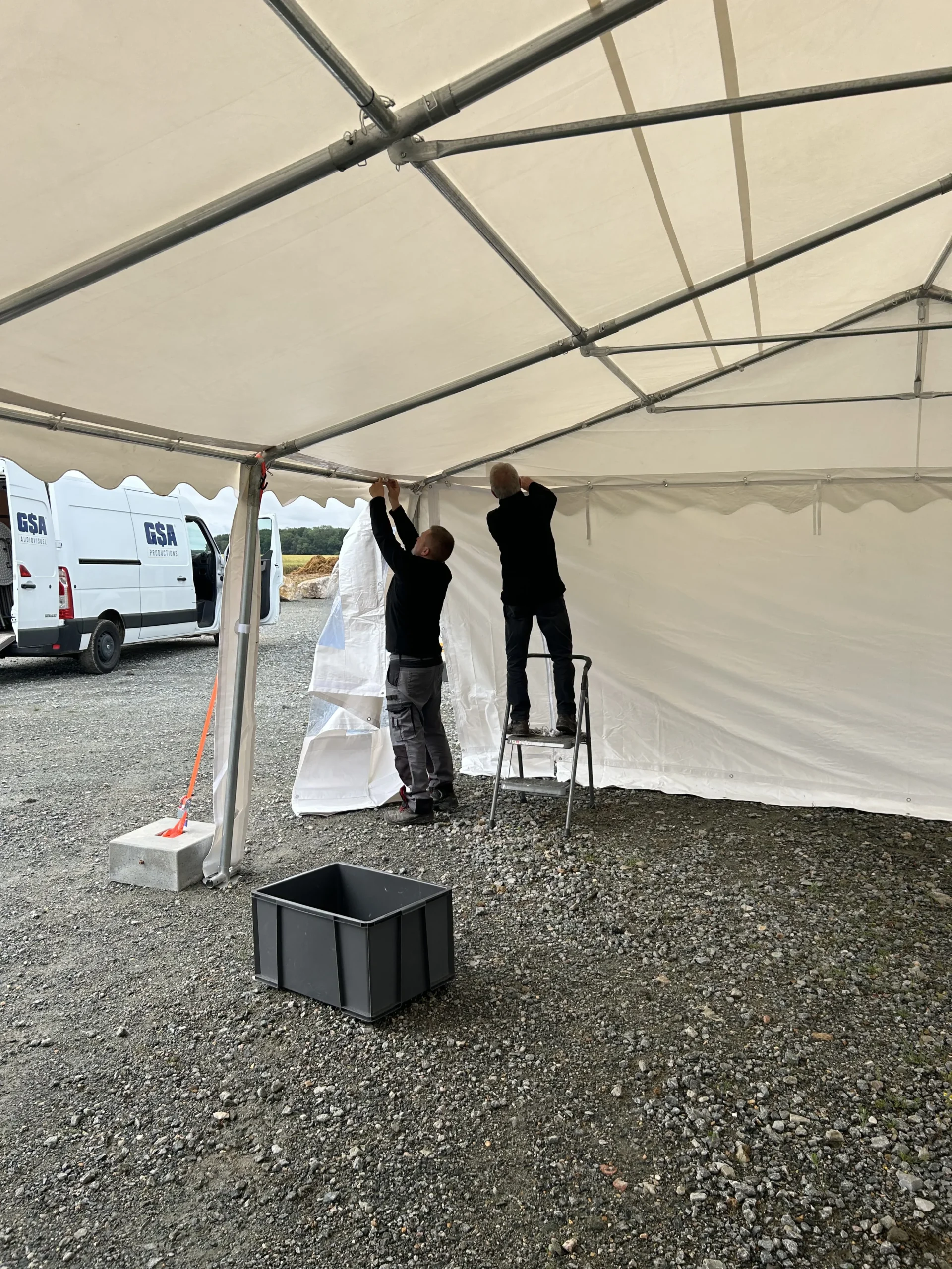 Location de chapiteaux pour événements d'entreprise à Gap — INNOV'events