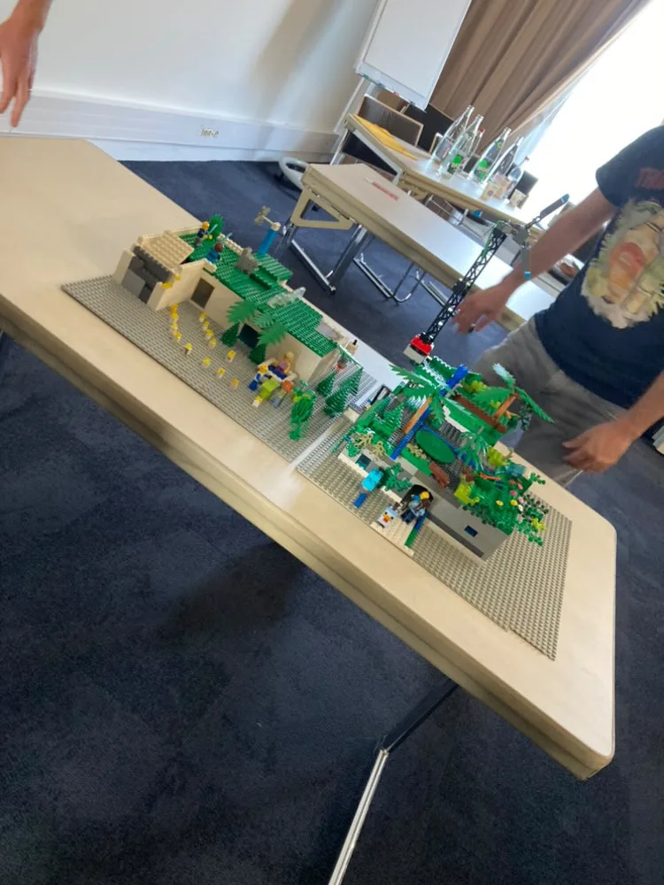 Team building LEGO pour entreprises d'entreprise à Versailles — INNOV'events