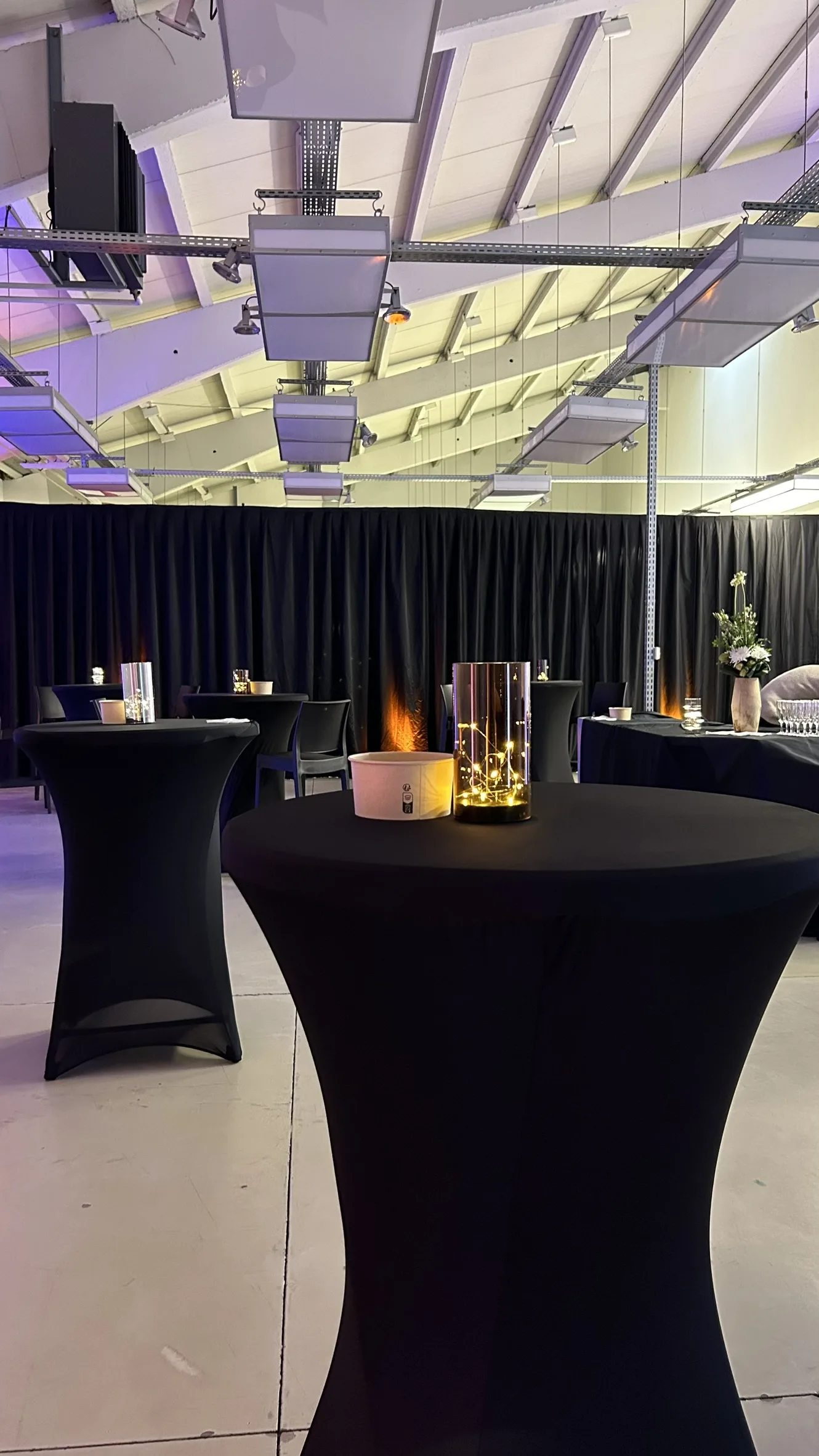 décoration événementielle Bourges habillage de table gala entreprise INNOV'events