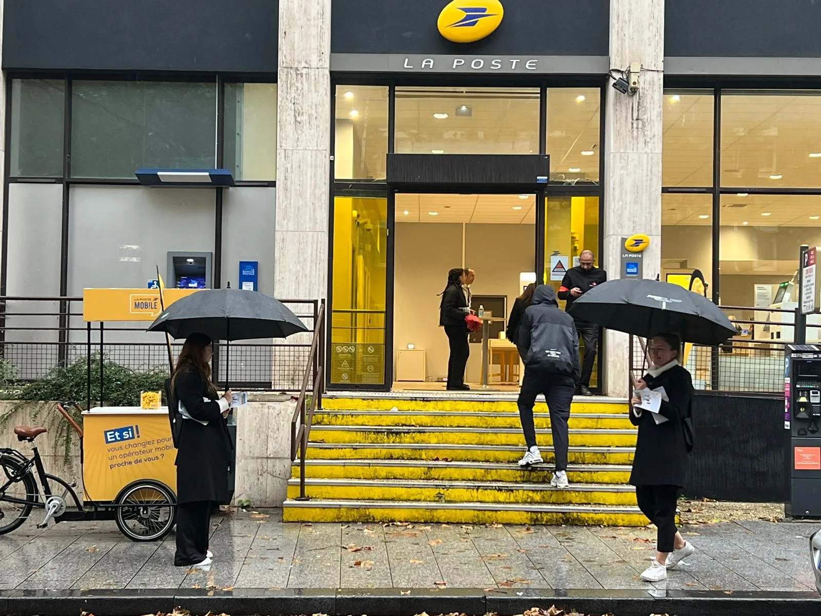 Activation fixe opération de street-marketing Brest stand rue de Siam INNOV'events