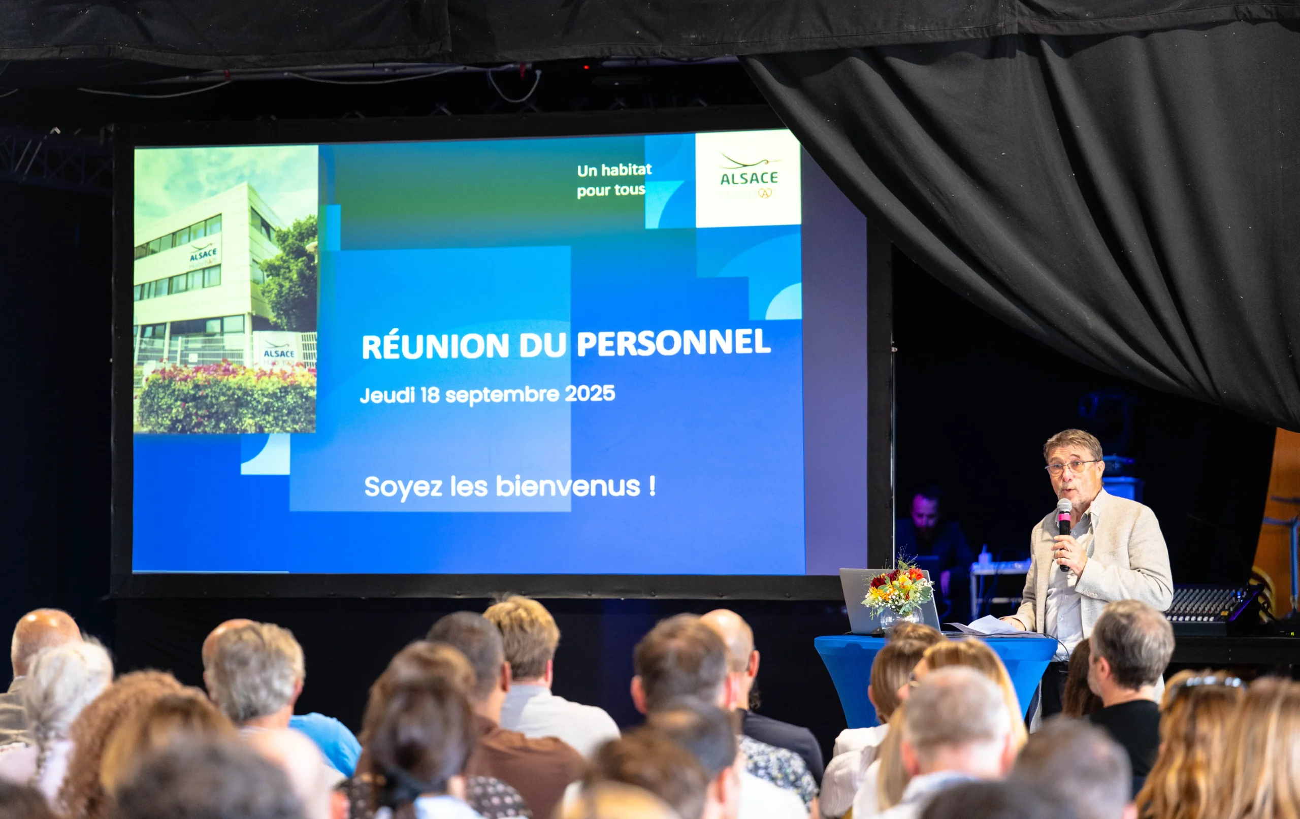 Groupe séminaire Strasbourg activité outdoor quai des Bateliers INNOV'events organisation d'événements