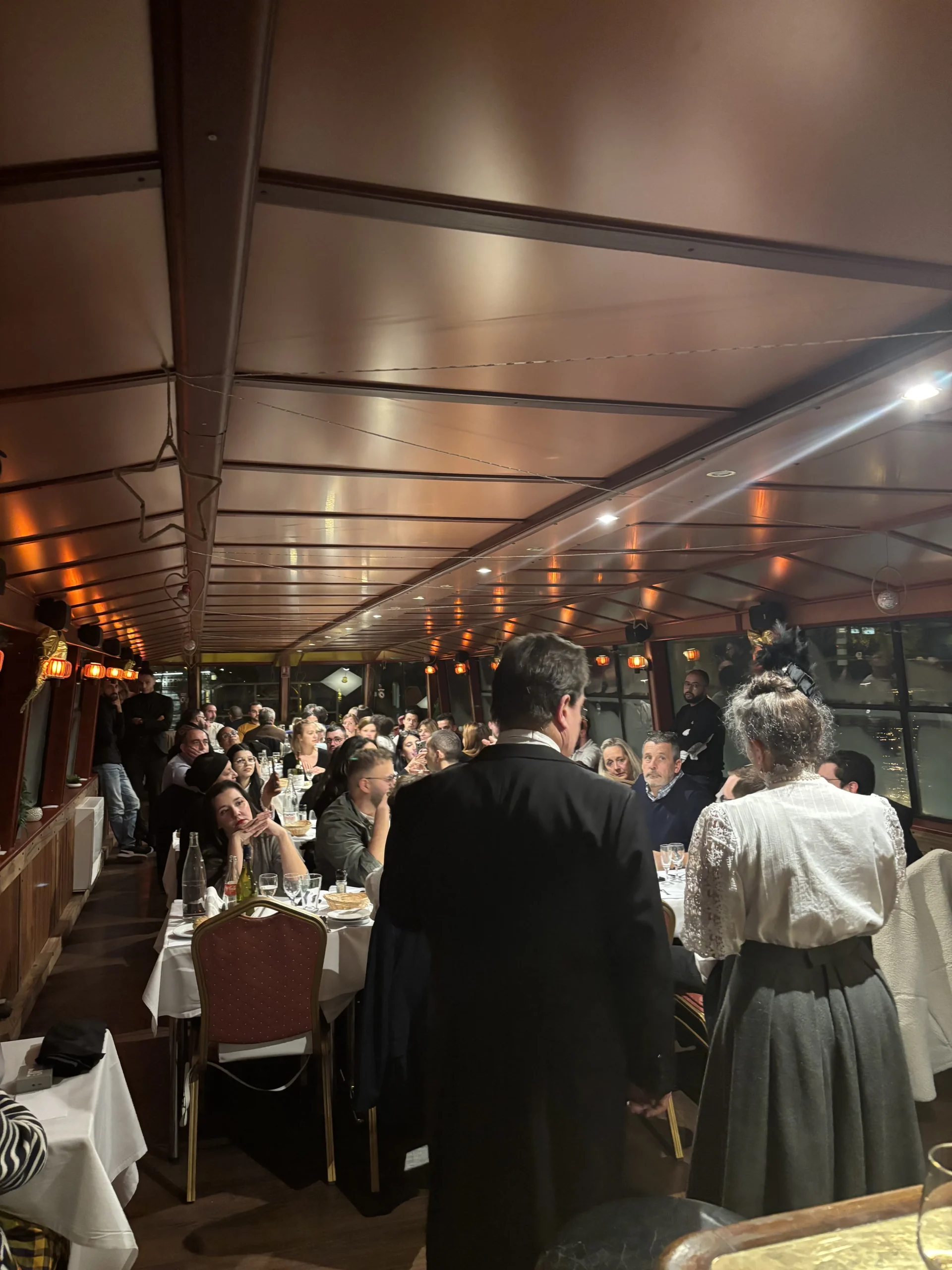 Dîner assis pot de départ Brest salle événementielle vue rade INNOV'events