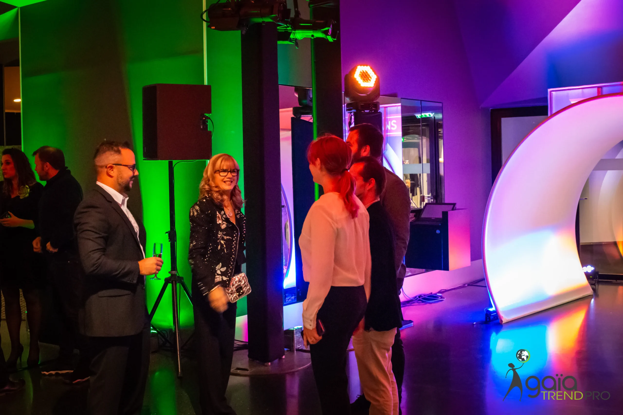 Soirée d'inauguration Laval cocktail quais de la Mayenne lumières nocturnes INNOV'events