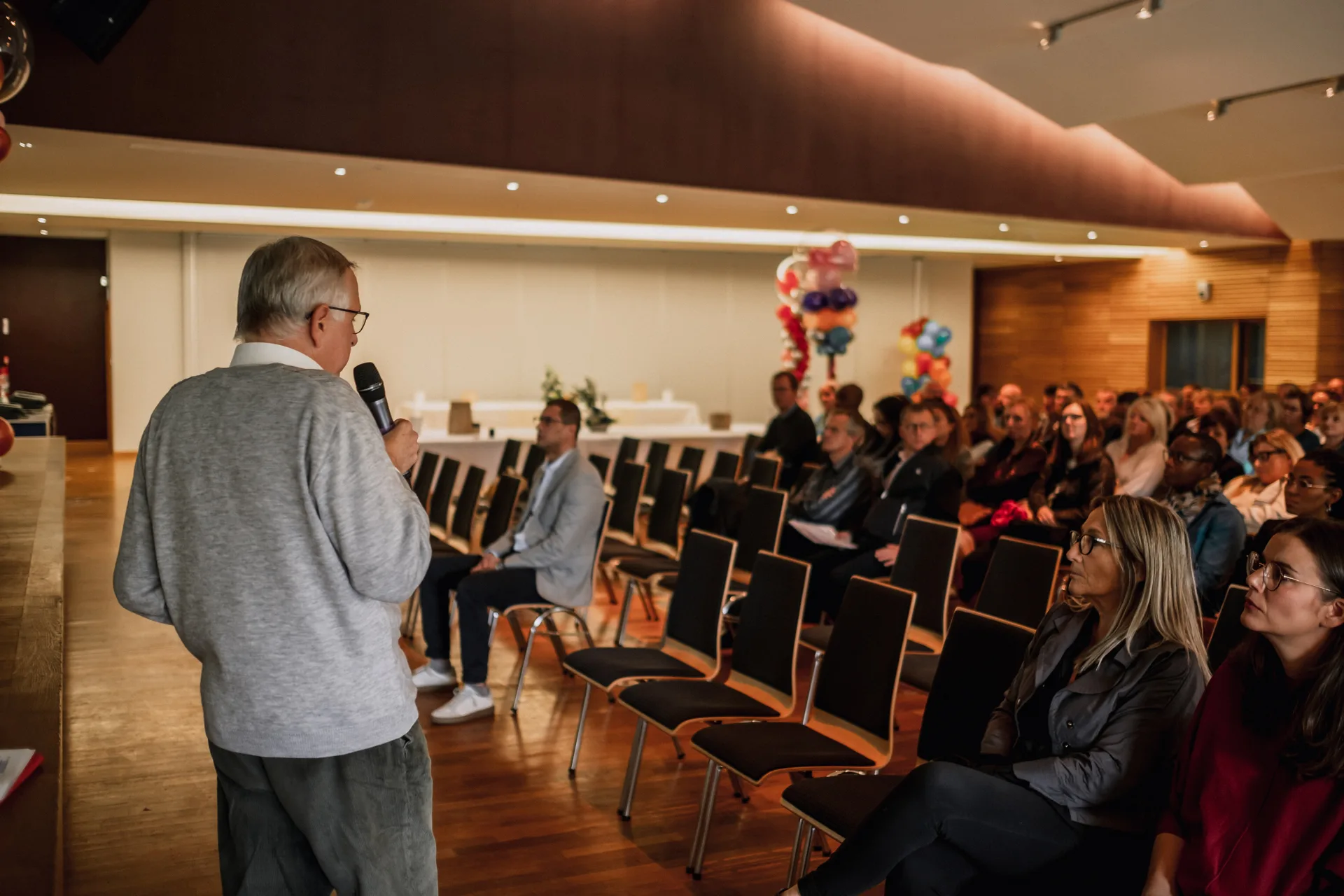 Groupe entreprise Versailles terrasse Trianon déjeuner séminaire INNOV'events organisation d'événements