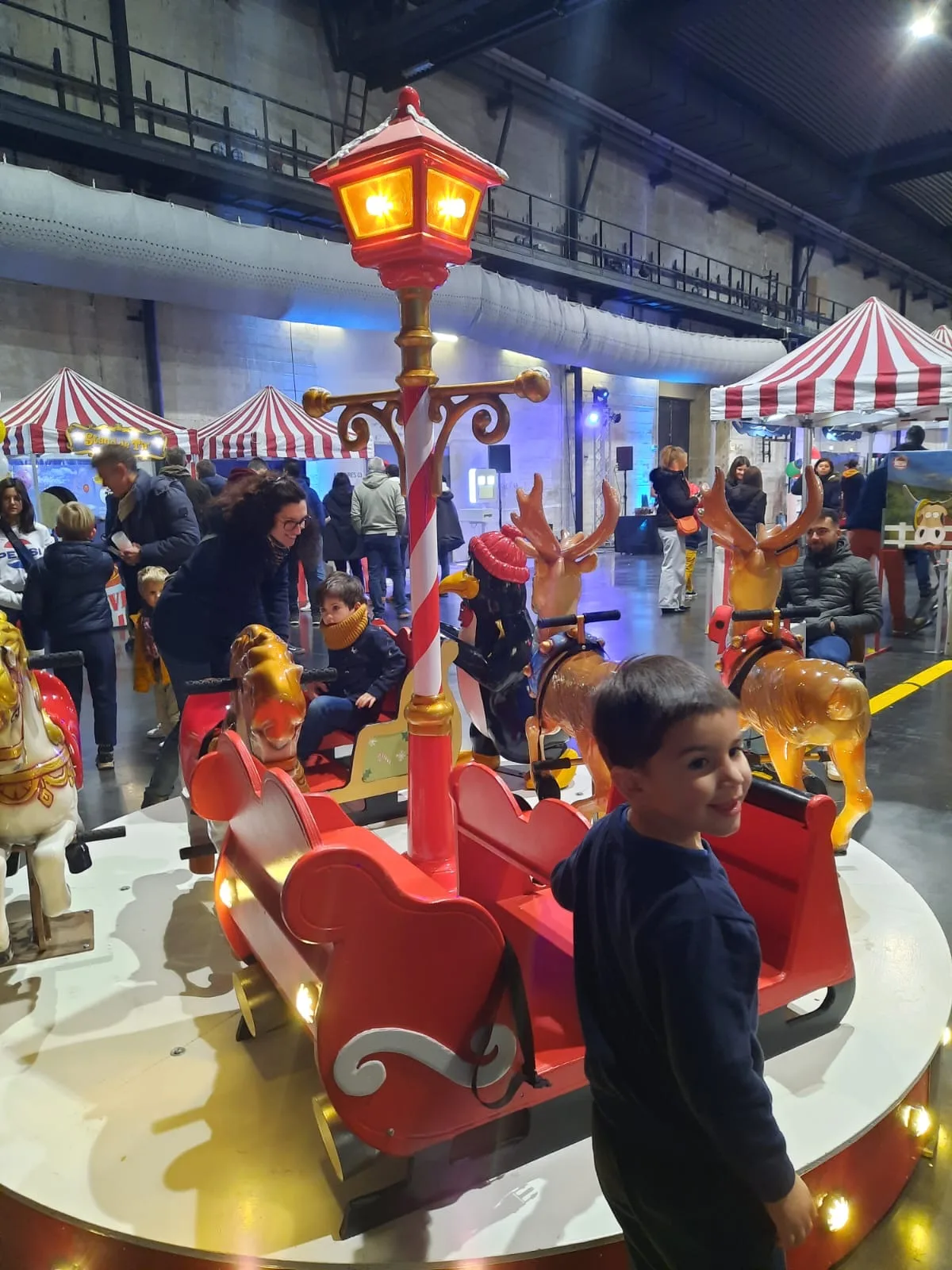 Jeux gonflables Metz enfants familles collaborateurs espace couvert fête de Noël INNOV'events