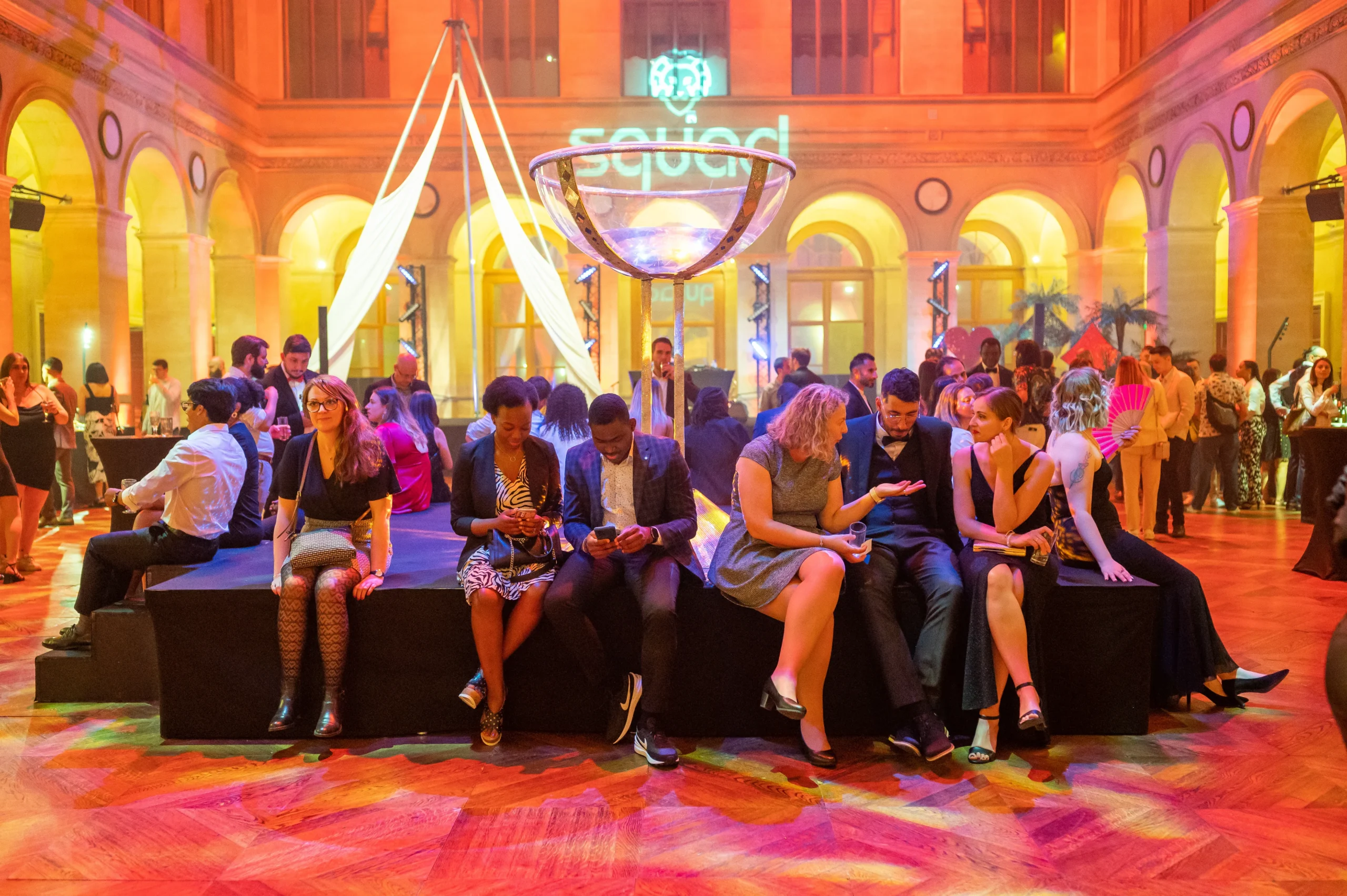 Lieu événementiel gala et cocktail Versailles vue façade classique INNOV'events