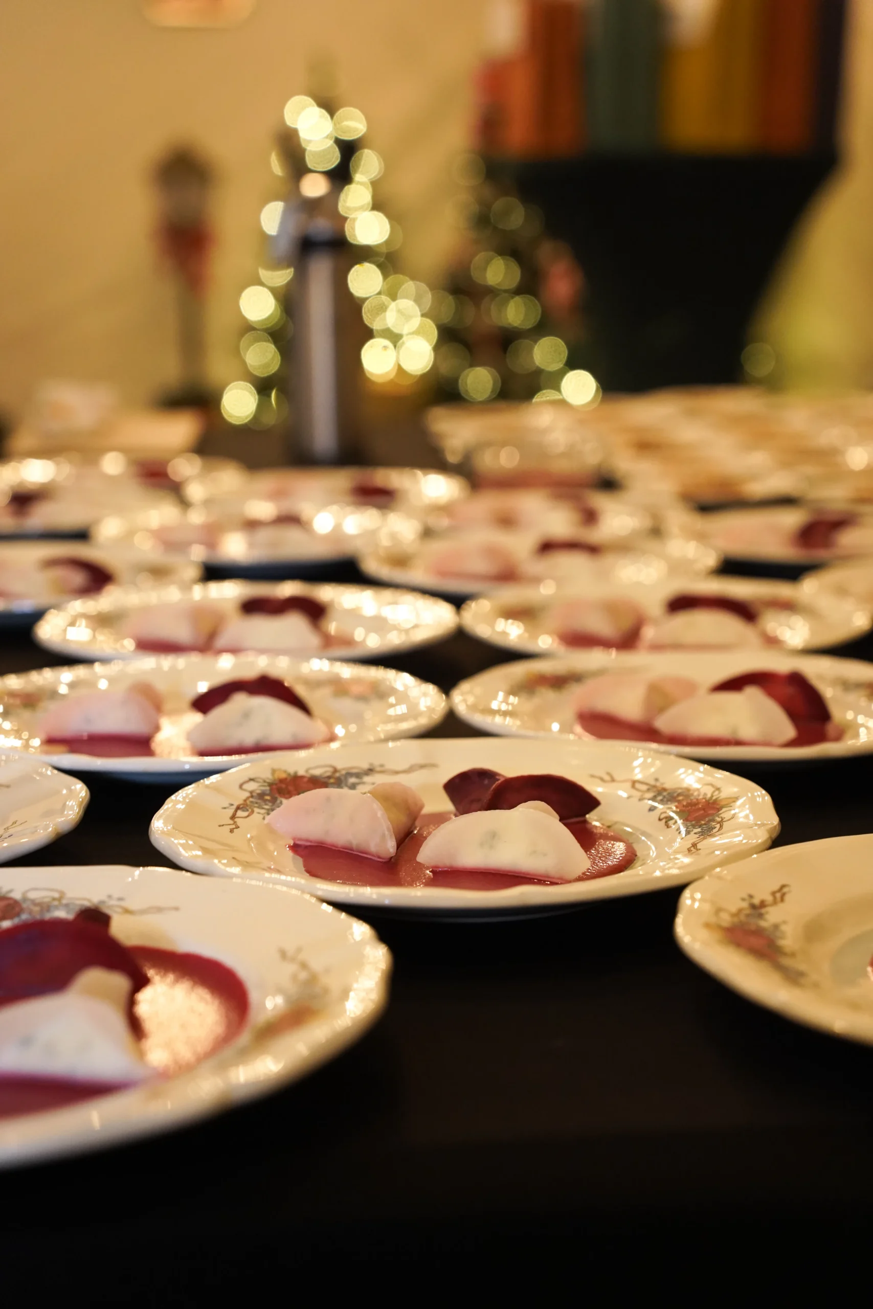 Buffet traiteur événementiel Besançon dressé dans le quartier Battant INNOV'events organisation d'événements