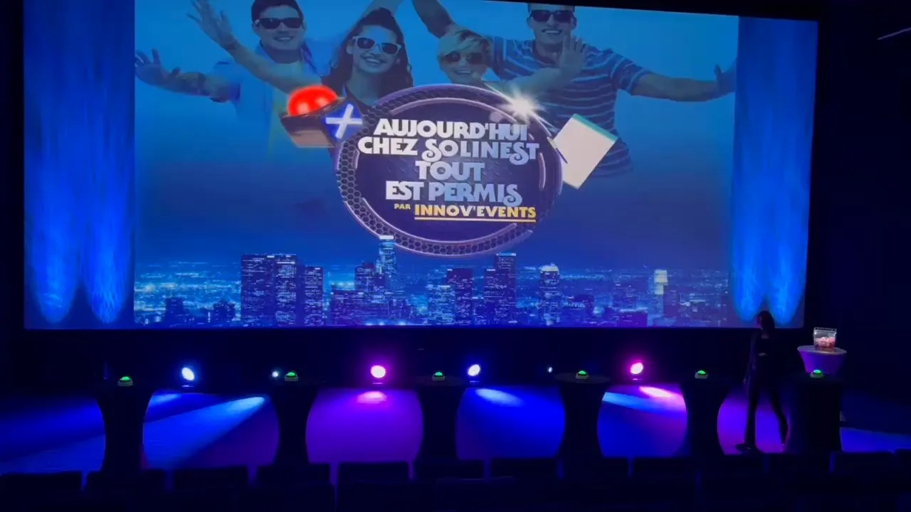 Show grand format spectacle d'entreprise Nancy scène éclairée INNOV'events