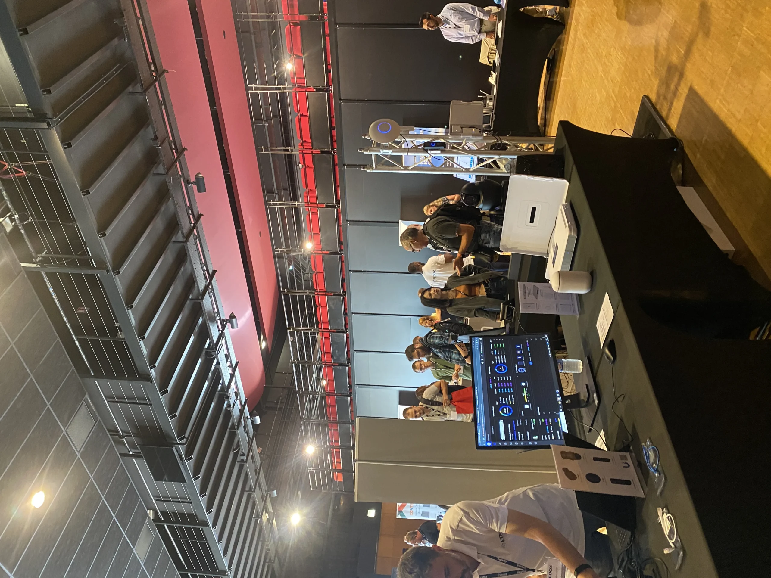 Stand journée salon La Rochelle animation jeu concours visiteurs INNOV'events