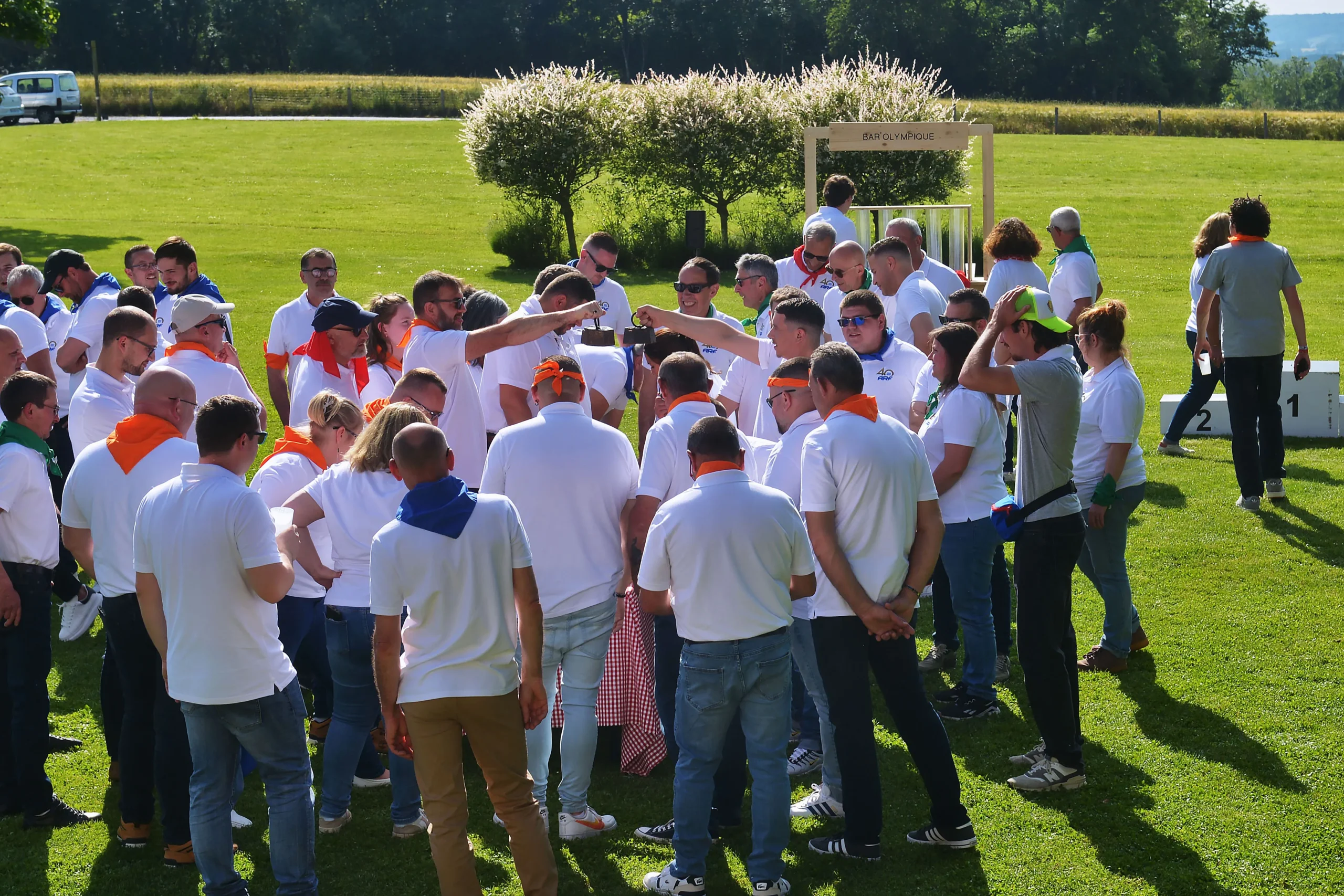 Animation jeux géants team building Bordeaux esplanade en plein air groupes entreprise INNOV'events