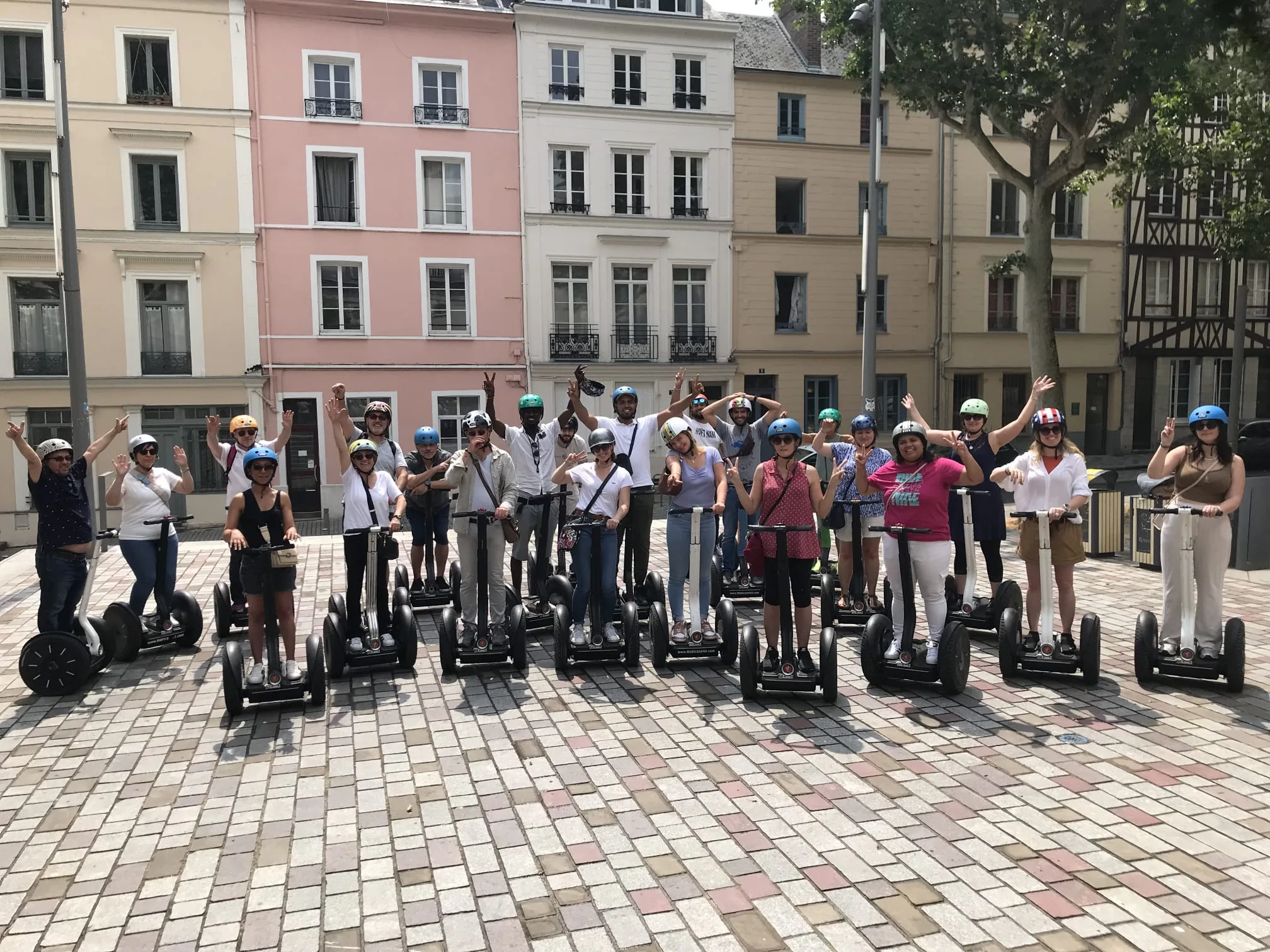 Journée urbaine événement de ville Nevers rallye Palais Ducal INNOV'events