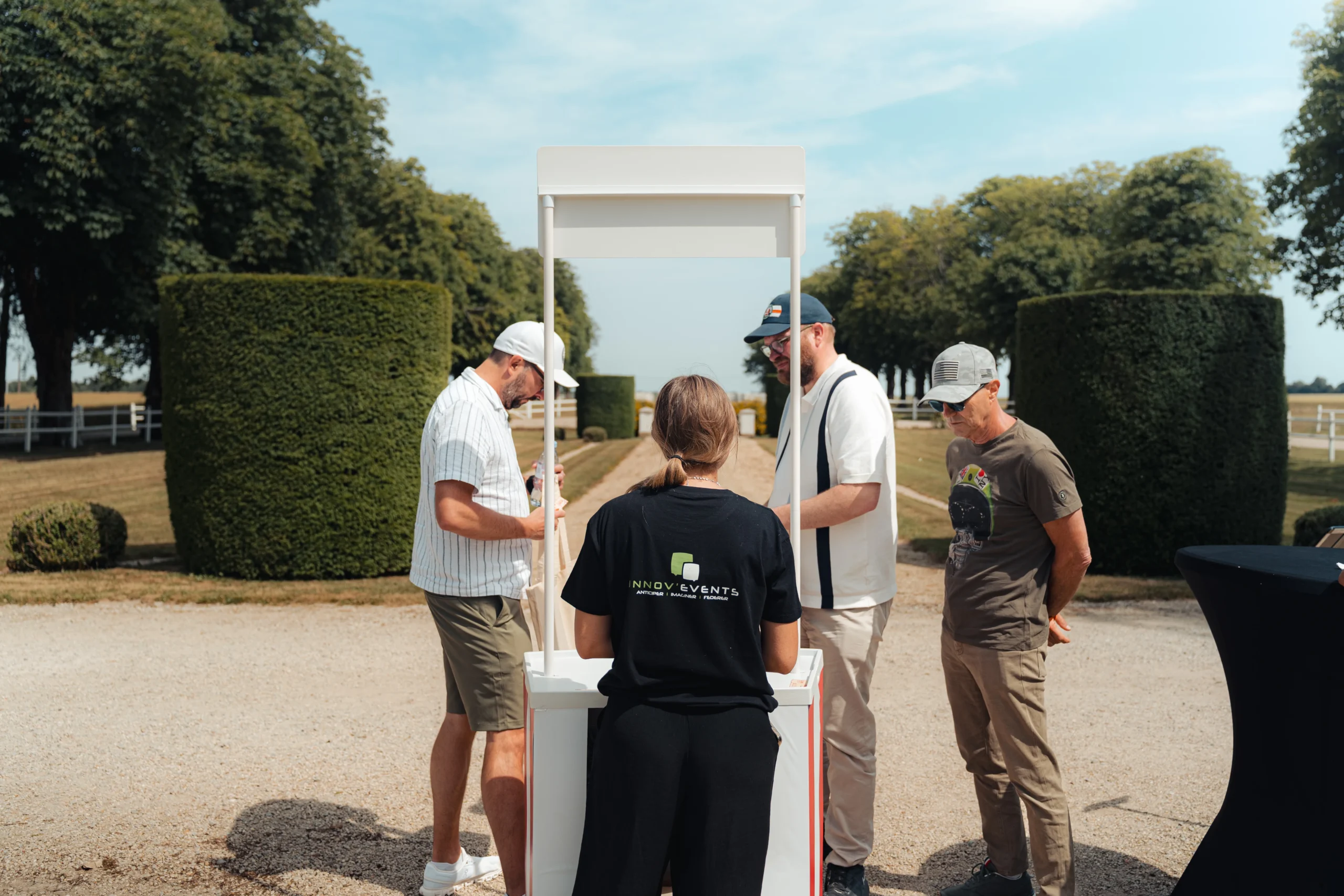 Animation commerciale Épinal équipes en défi bords de Moselle INNOV'events