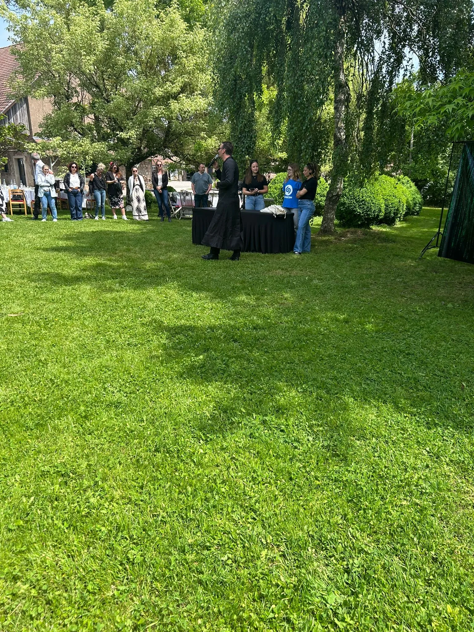 Lieu événementiel garden party Saint-Étienne vue domaine ligérien INNOV'events