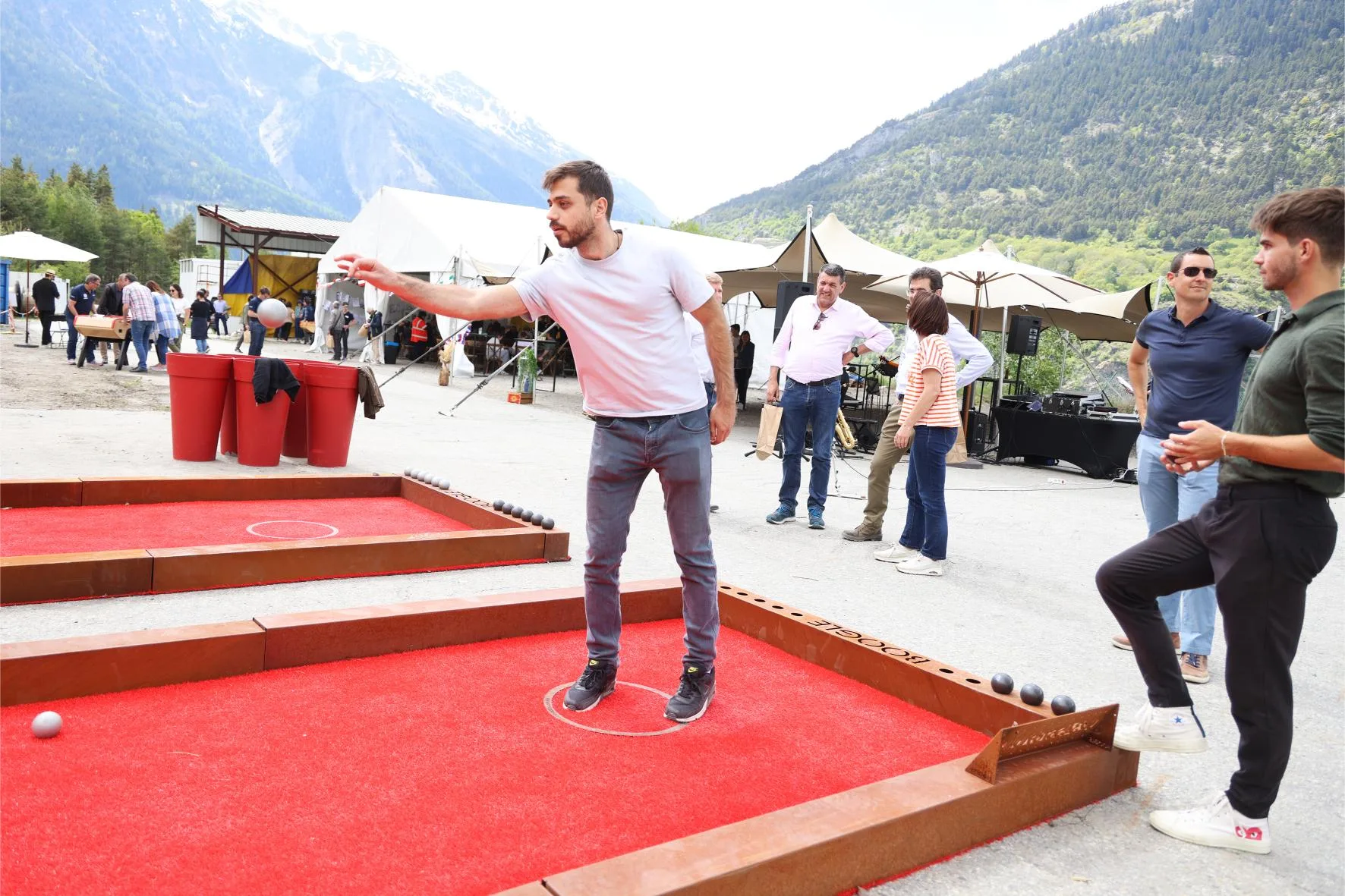 location de salles Annecy atelier en petite salle vue sur les Aravis INNOV'events