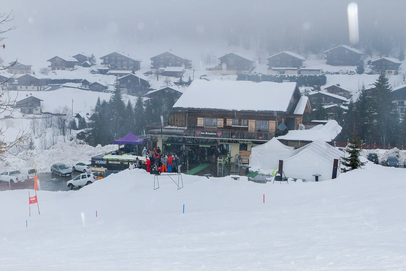 Rallye outdoor Grenoble équipes corporate sur sentier Chartreuse INNOV'events